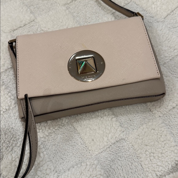 Kate Spade Newbury Lane Sally Saffiano Leather Turnlock Taupe Crossbody Bag - Picture 5 of 6